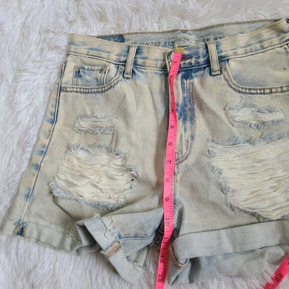 American Eagle Light Wash Distressed Denim Mom Shorts NWT SZ 0 - Picture 8 of 16